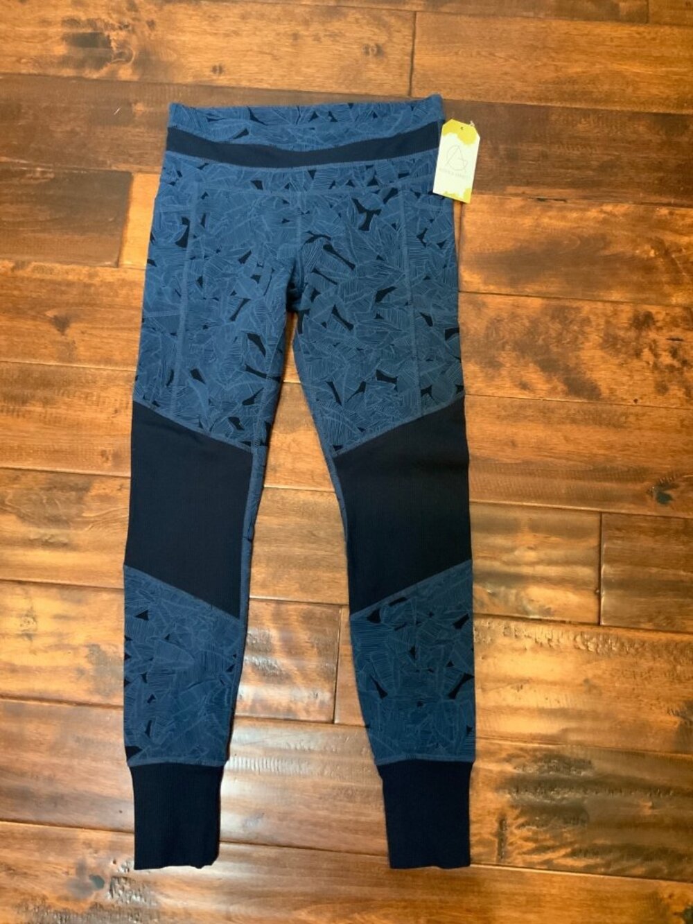 Athleta Blue Floral Tropical Excursion Leggings Pants, Size S